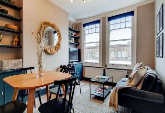 2 Bedroom Apartment For Sale Battersea Lp07430 B9d0c28810a1000.jpg