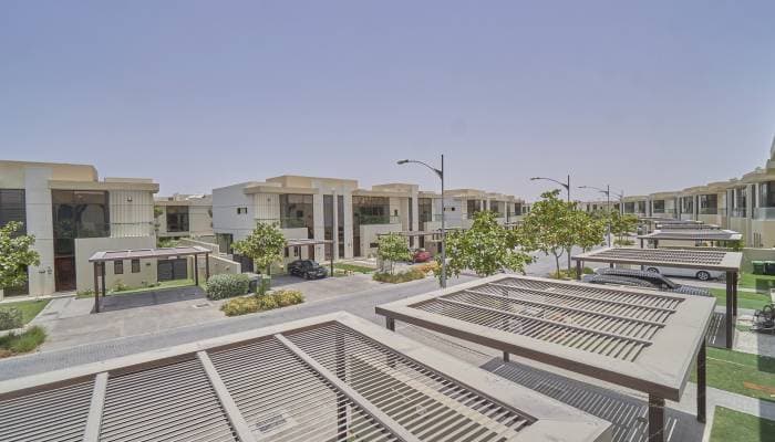 Community Guide: Damac Hills