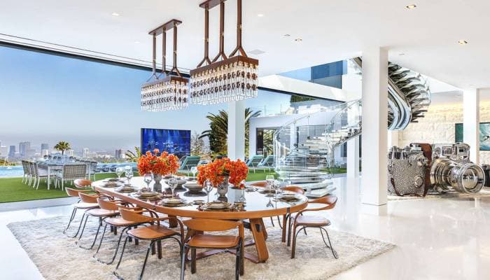 The Finest Mansions in Los Angeles