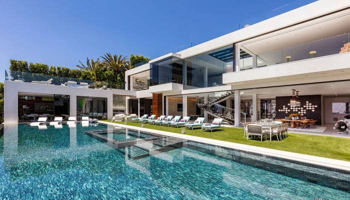 The Finest Mansions in Los Angeles