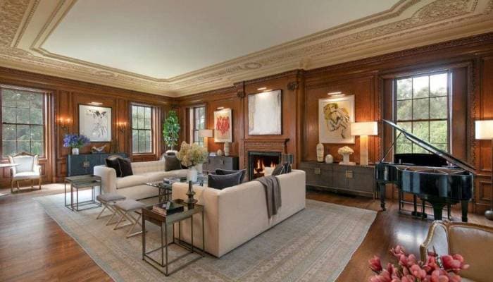 The Finest Mansions in Los Angeles