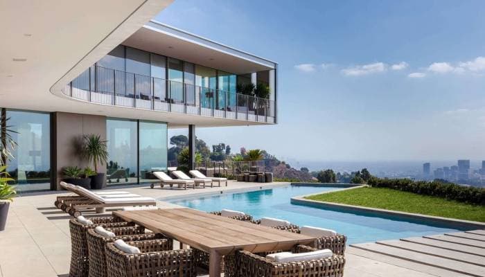 The Finest Mansions in Los Angeles