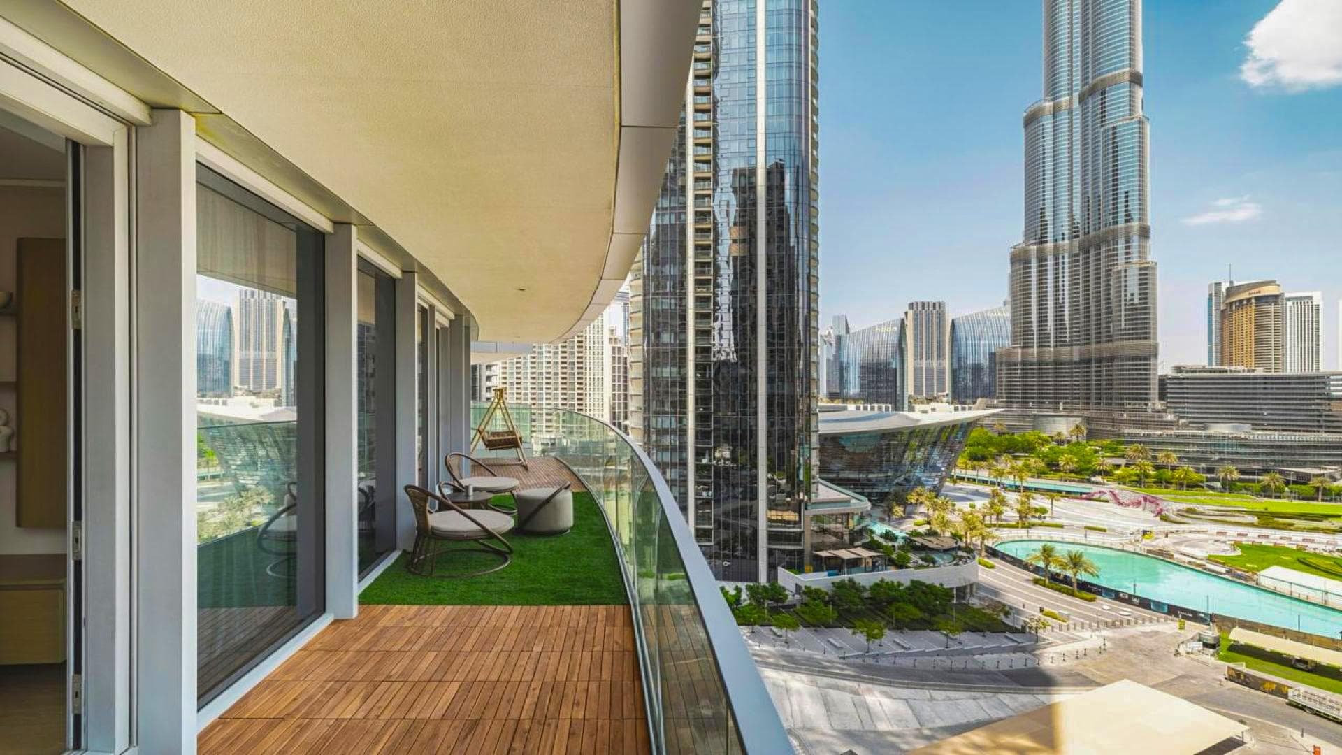 Opera Grand: Front-Row Living - 19 December 2025 - 9