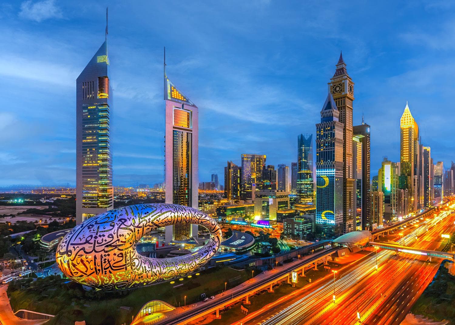 How to Apply for a Golden Visa Through Property in Dubai: Steps You Can’t Afford to Miss - 7 August 2025 - 1