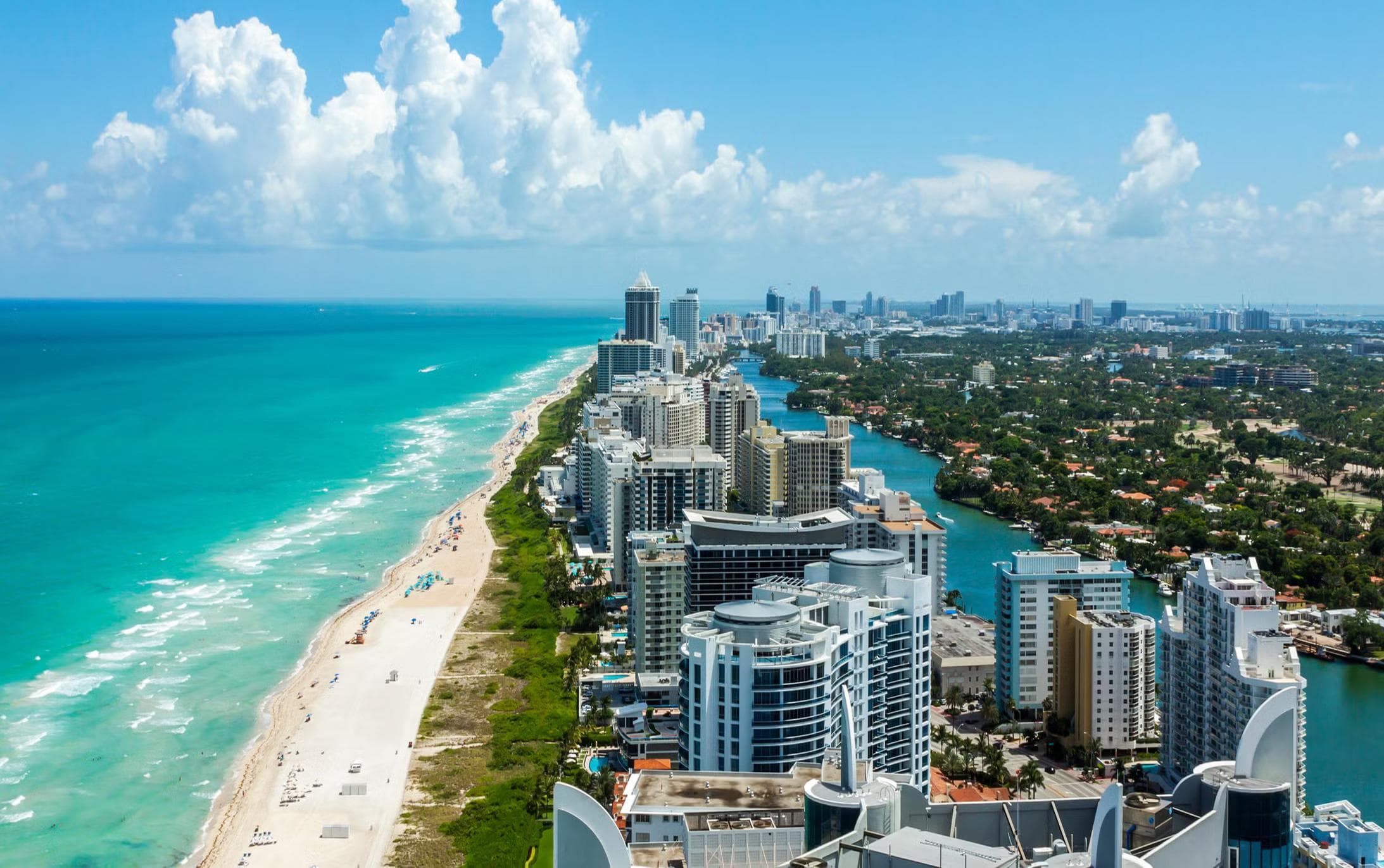 Miami’s Latest Luxury Real Estate Surge: From Supertalls to Waterfront Living - 22 April 2026 - 0