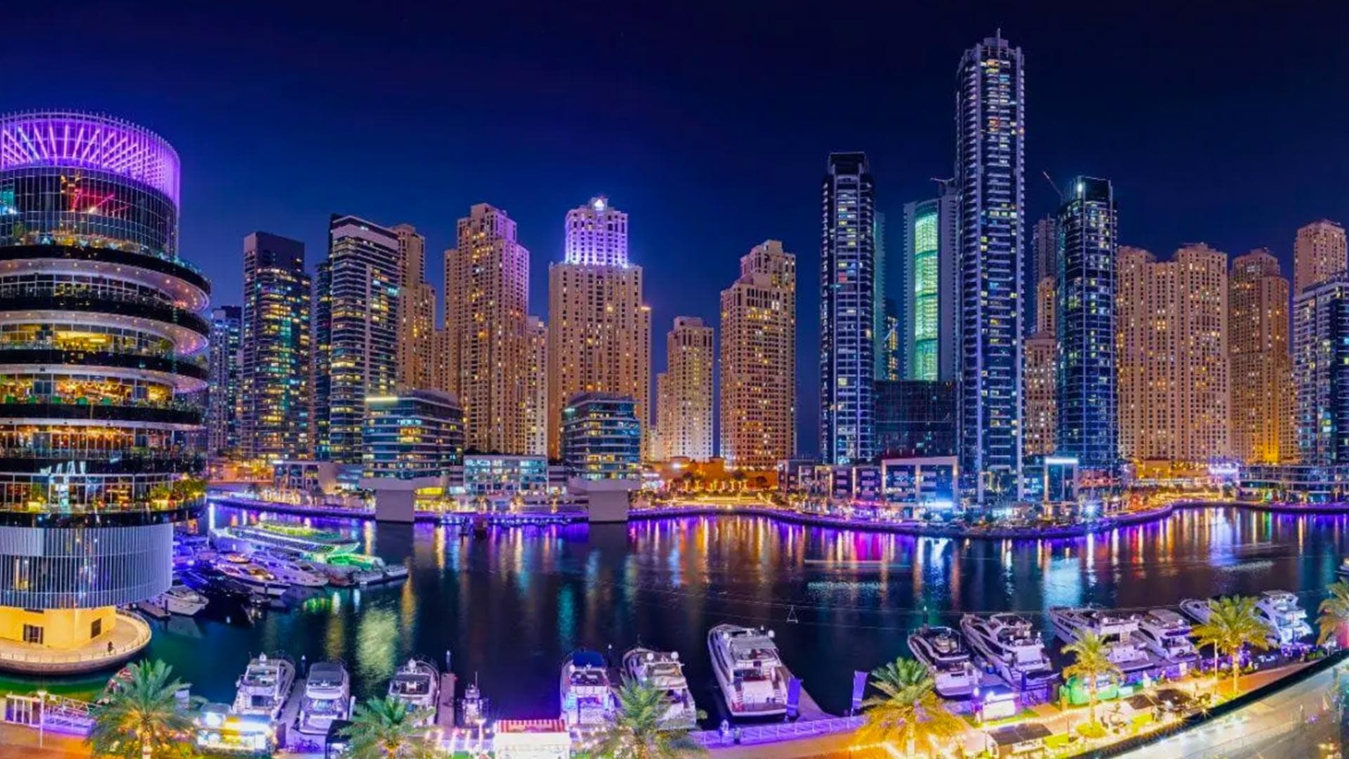 Dubai Marina Living – Waterfront Apartments, Skyline Views & Urban Vibes
