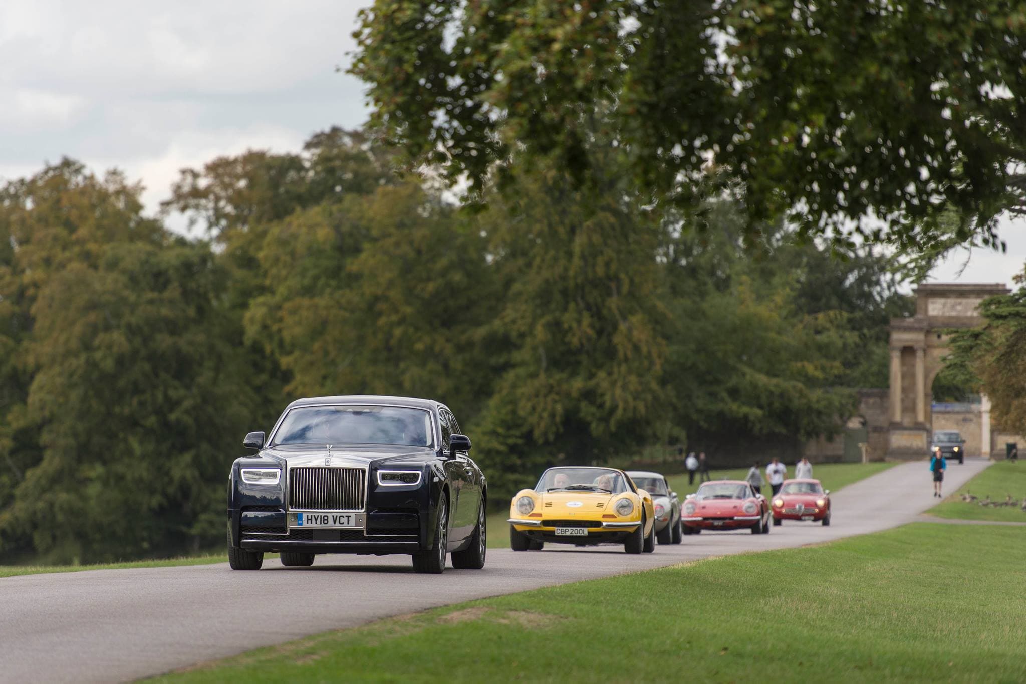 Salon_Privé_Concours_d'Elégance_Classic_Cars_Show_England
