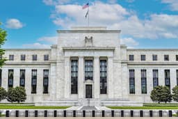 Global Rate Ripple: Fed Cuts Spark Swift Move by UAE Central Bank