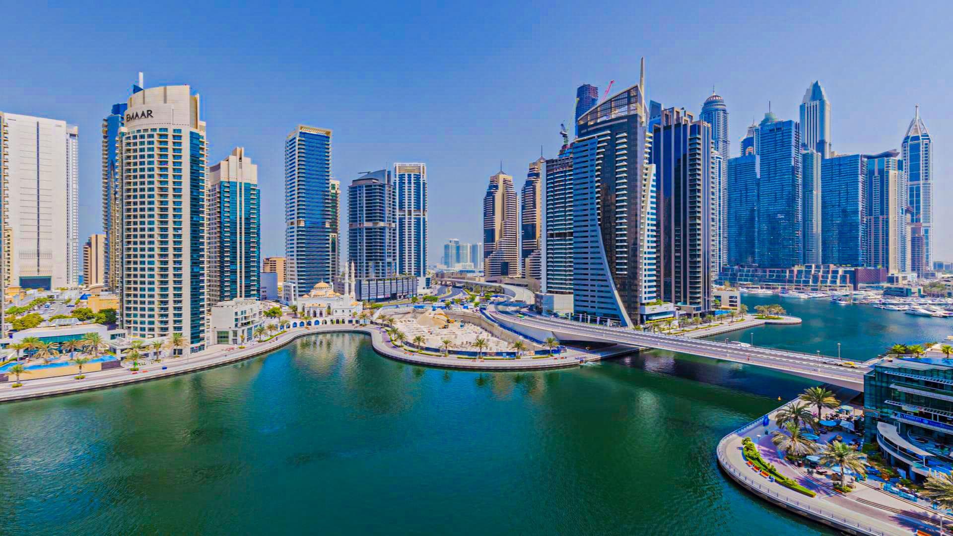 Dubai Marina Community Guide: Waterfront Luxury