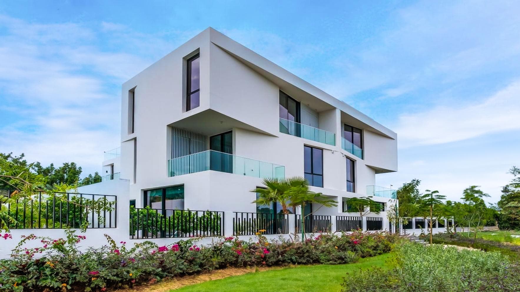 Al Barari: Embrace Nature and Luxury in Dubai's Green Oasis