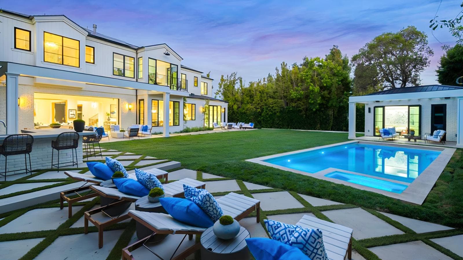 Why International Exposure Sells Luxury Homes