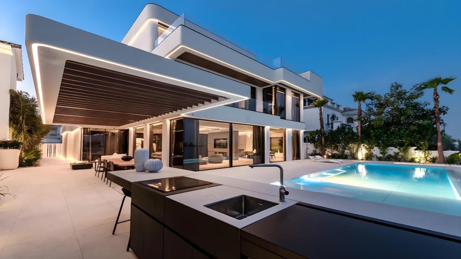 Palm Jumeirah or District One: Where to Invest in 2026