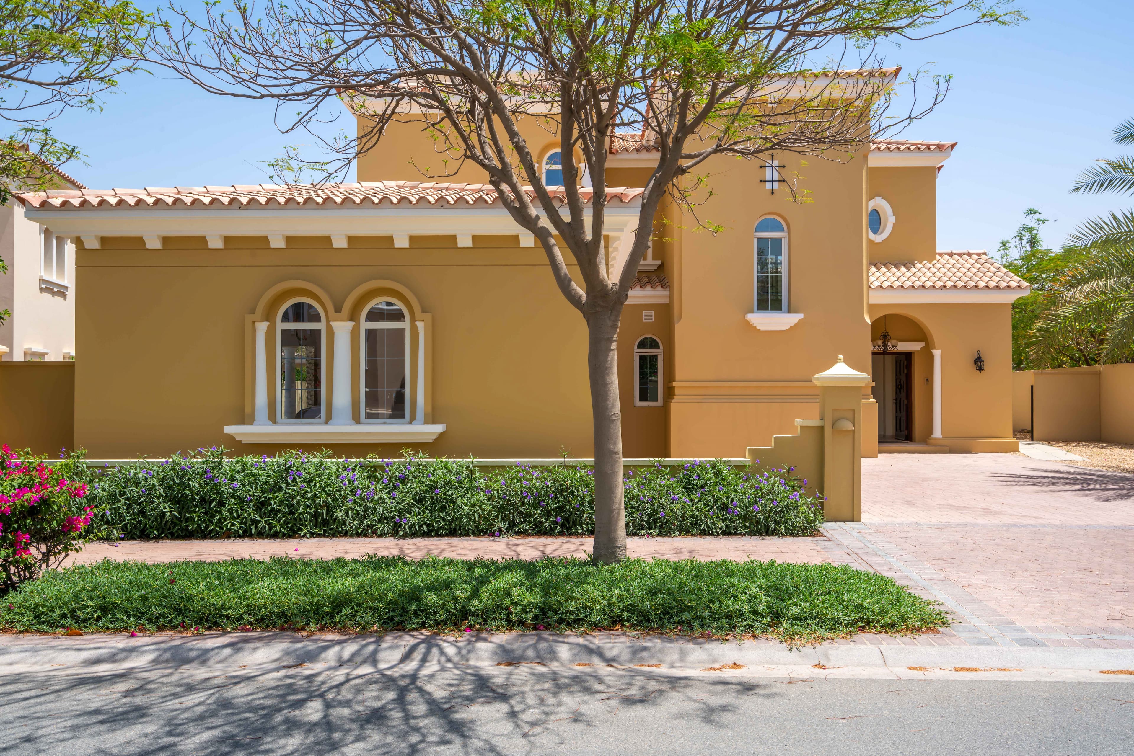 best villas for rent in may