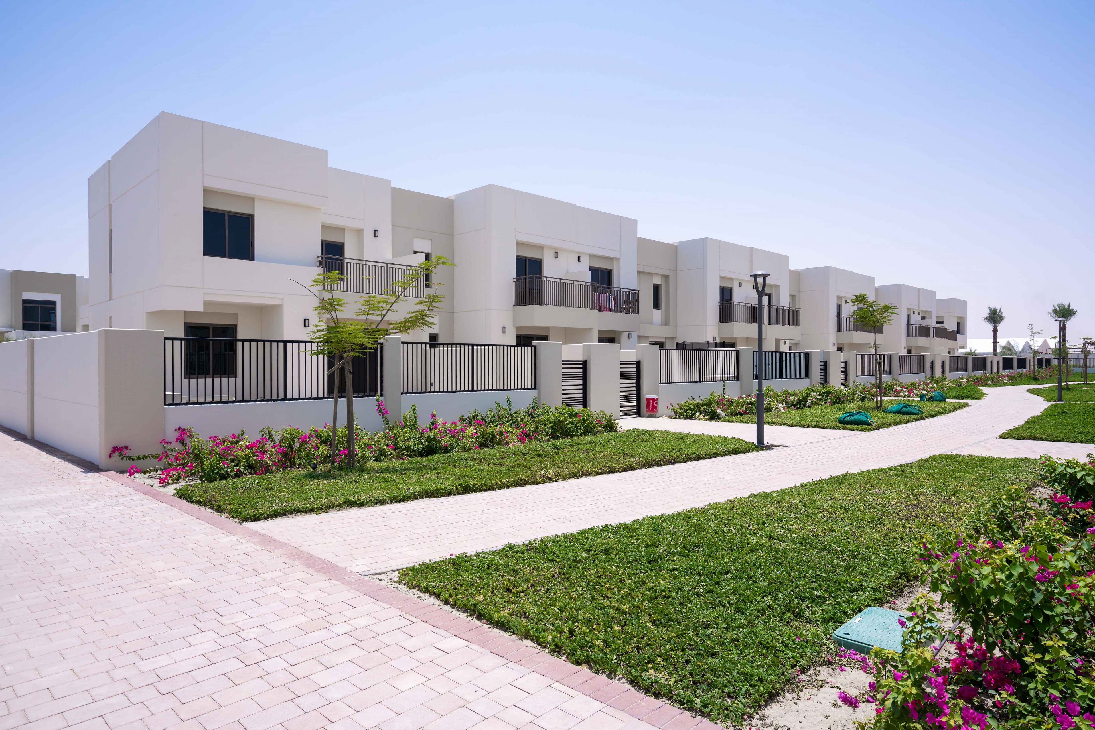 8 Communities Showcasing Affordable Luxury in Dubai - 11 April 2023 - 22