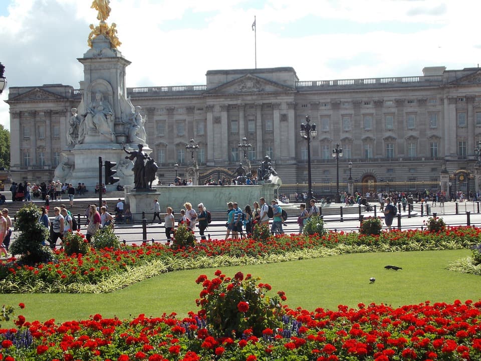 Buckingham_Palace_1