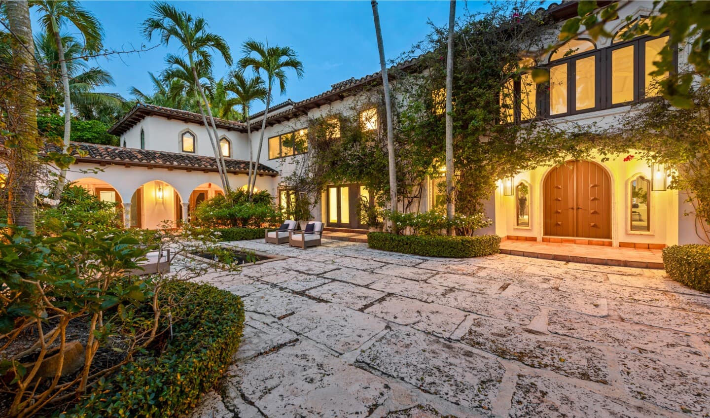 The 8 Best Celebrity Homes in Miami - 18 March 2022 - 29