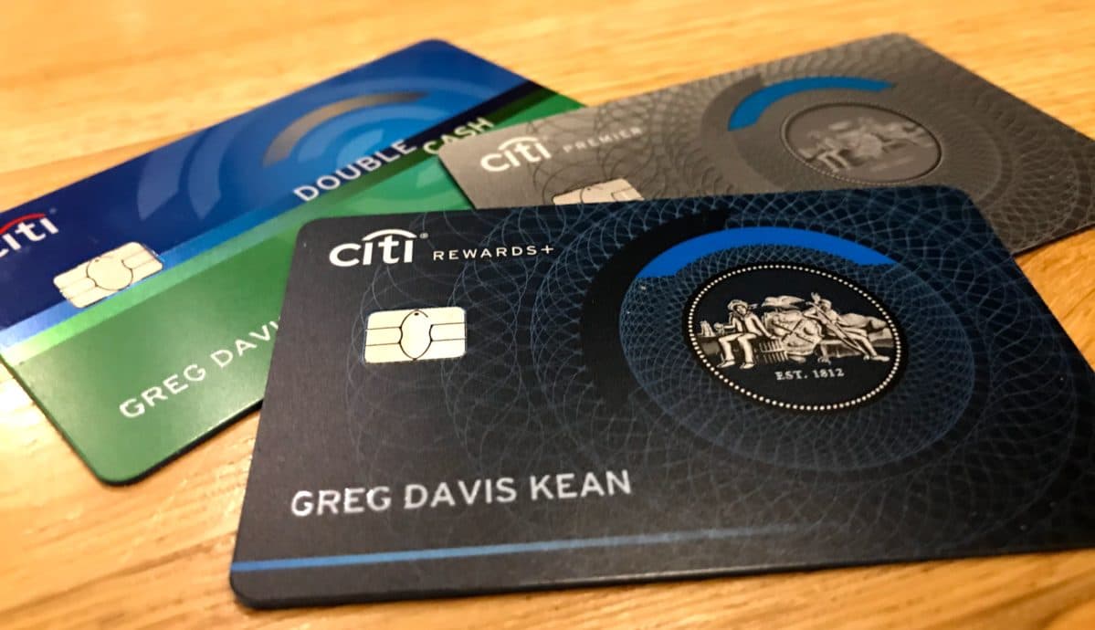 Best Credit Card in UAE: Benefits and Features Compared - 6 March 2025 - 28