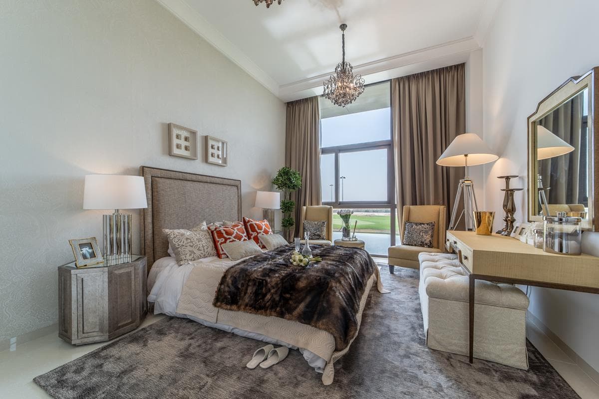 Flora, Damac Hills
