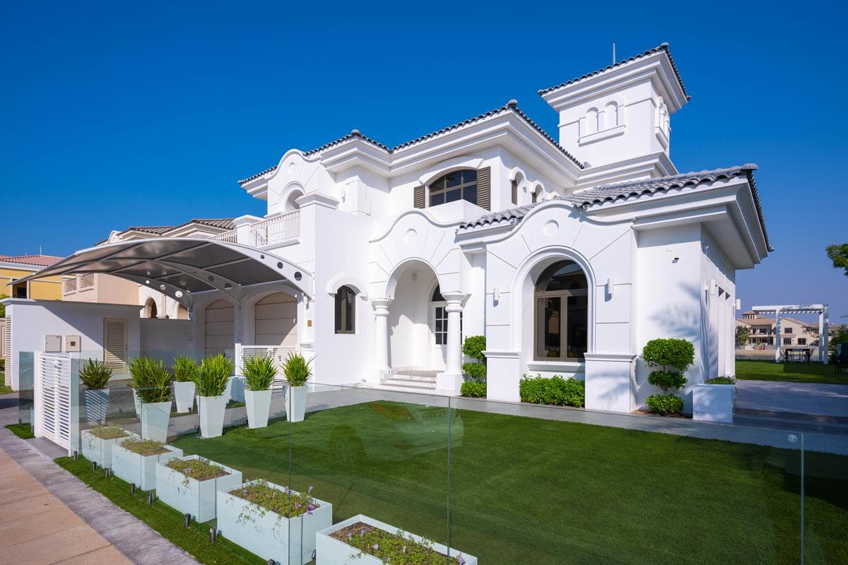 best area to stay in Dubai for holidays with family