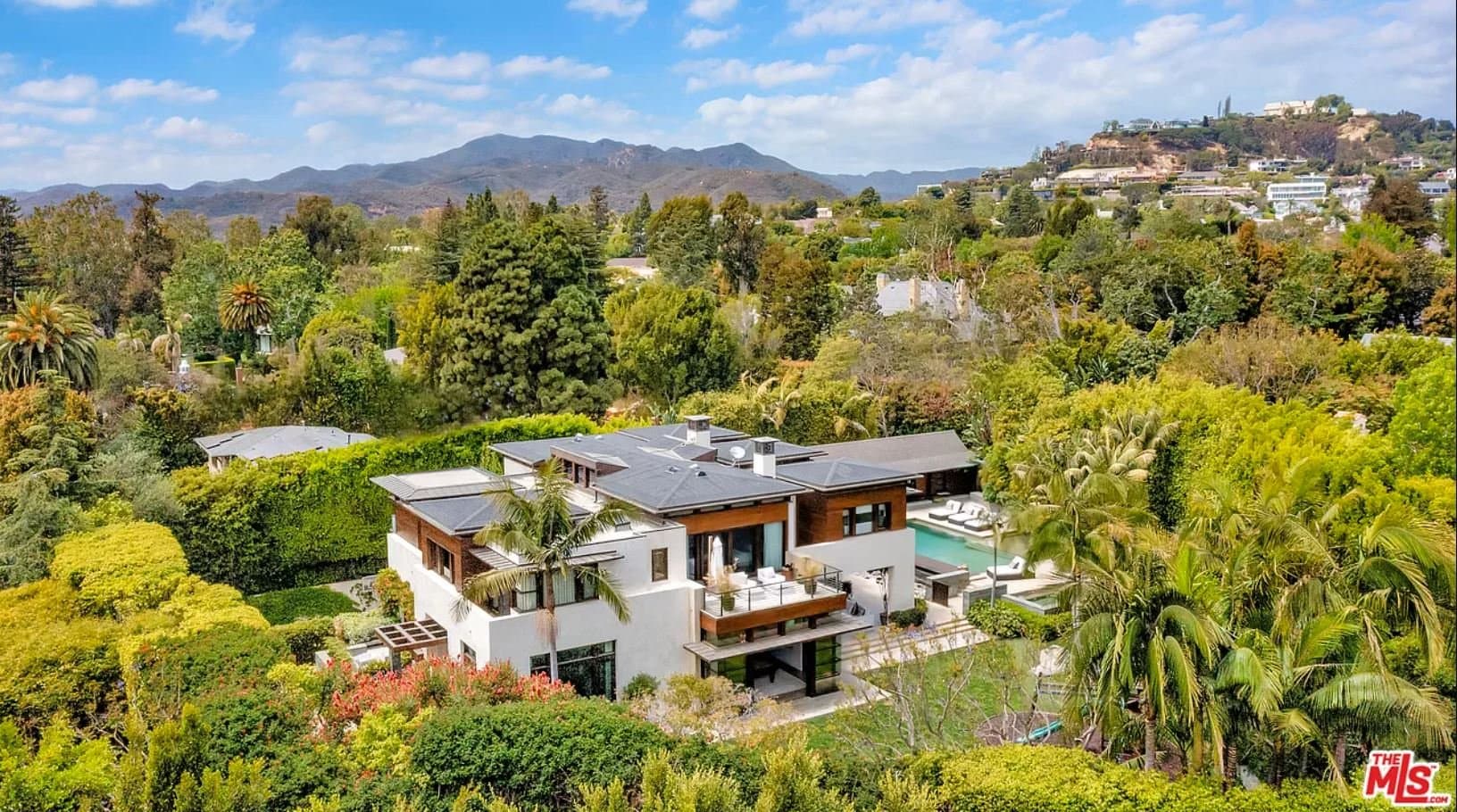 The 8 Best Celebrity Homes in Miami - 18 March 2022 - 22
