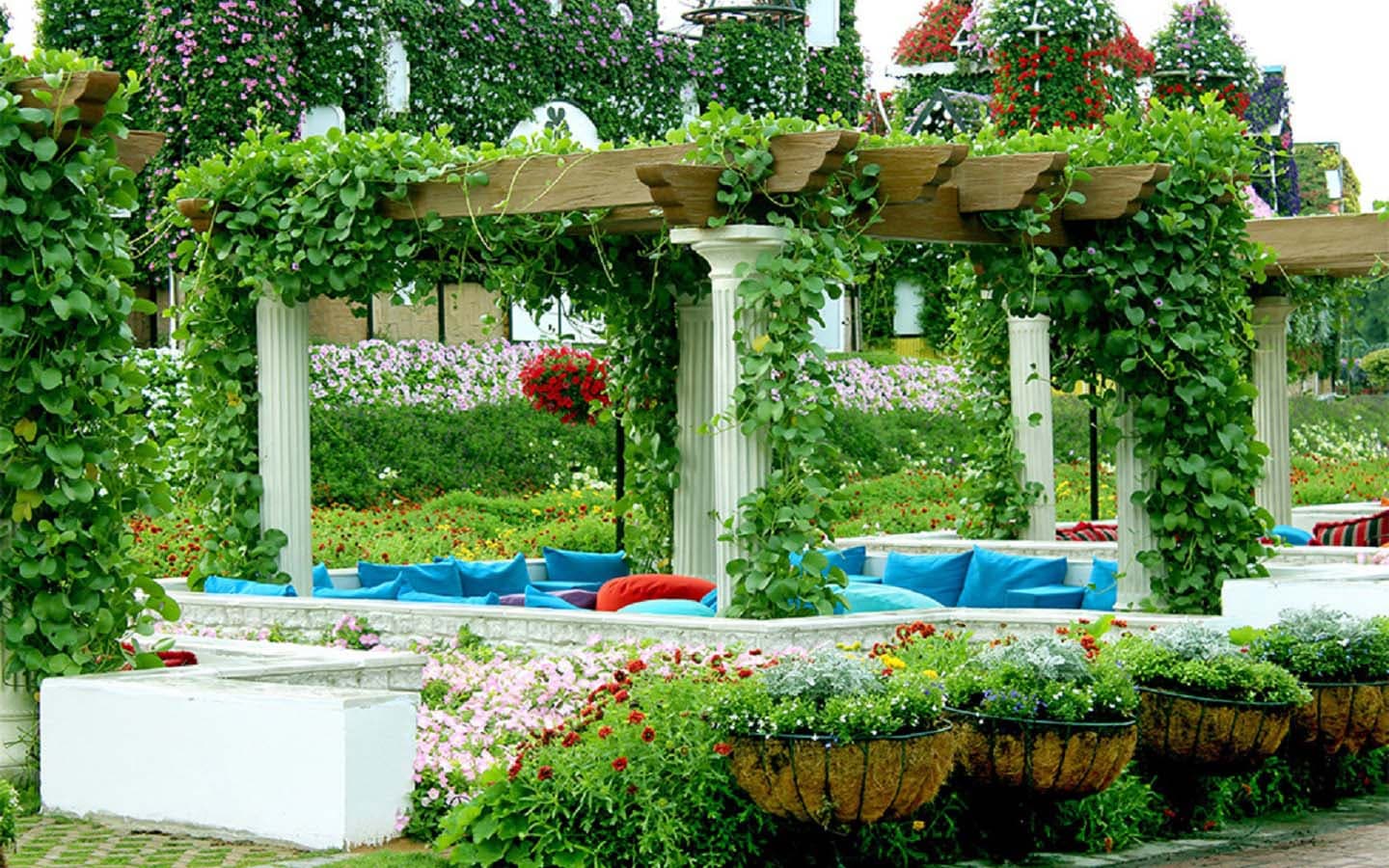 A Tourist Guide To Dubai Miracle Garden - 14 June 2024 - 25