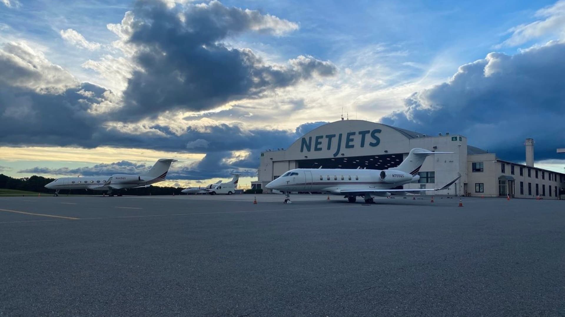 Luxury List Of 8 Best Private Jet Companies In US