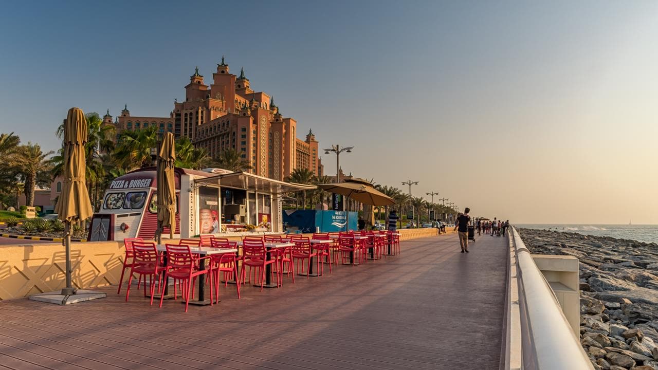 Palm_Jumeirah_Boardwalk