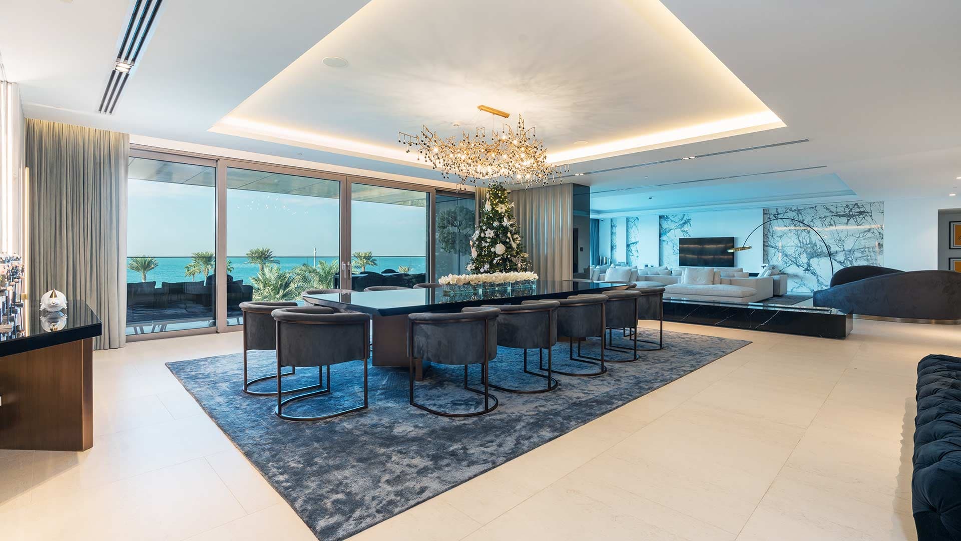 The Pinnacle of Urban Living: Exploring Dubai's Most Luxurious Penthouses - 21 May 2024 - 4