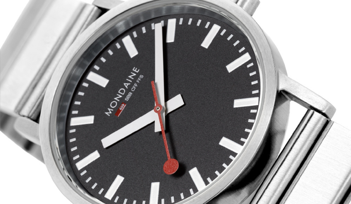 Mondaine
