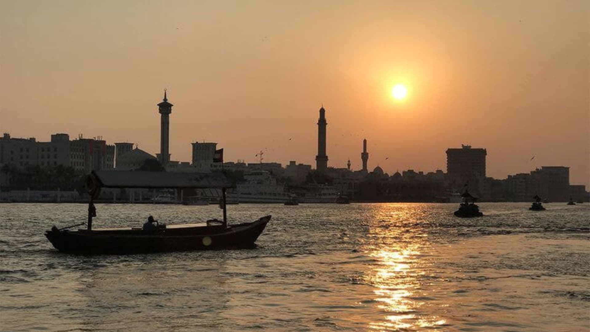 Magical Sunsets in Dubai - 27 April 2023 - 8
