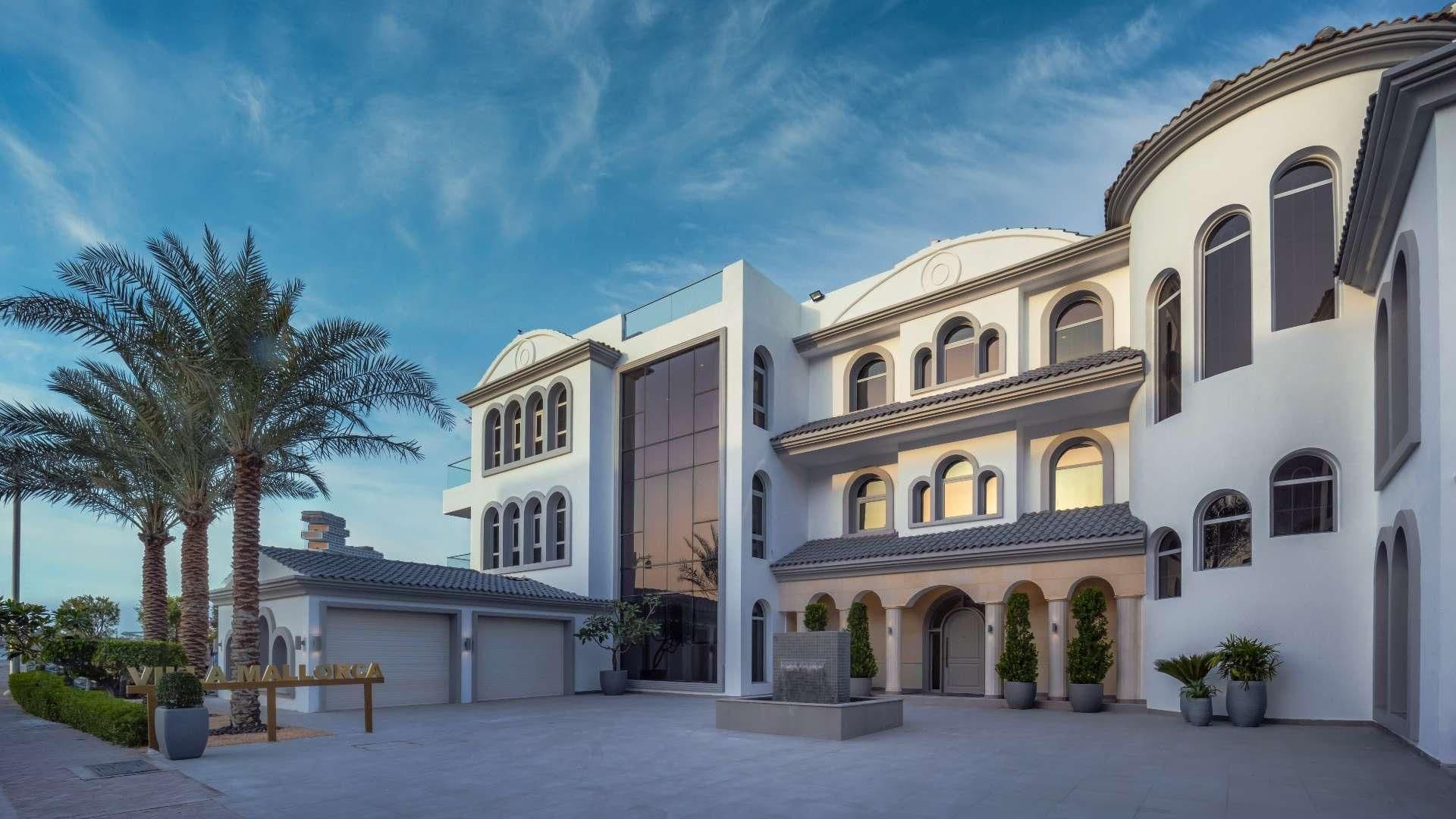 Dubai's Premium Homes with Library Spaces