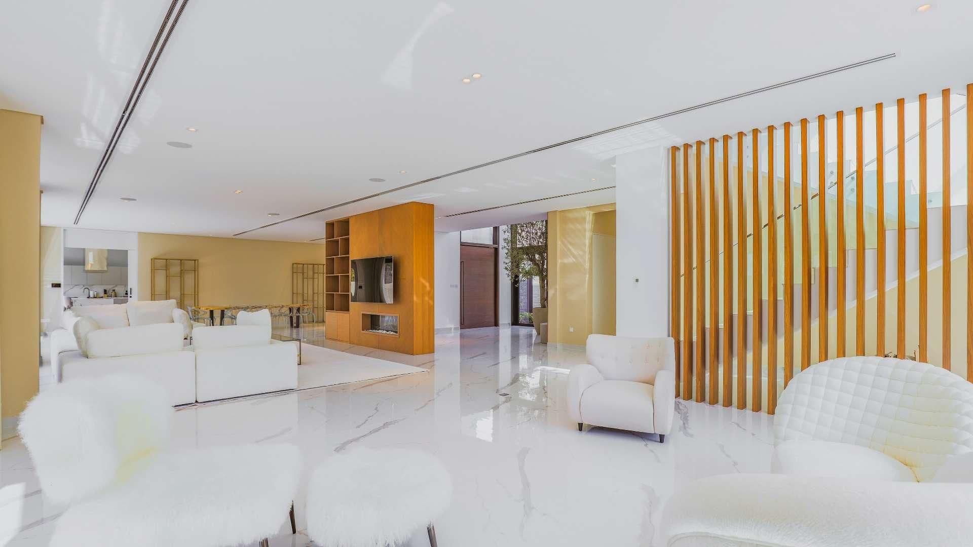 Dubai's Premium Homes with Library Spaces