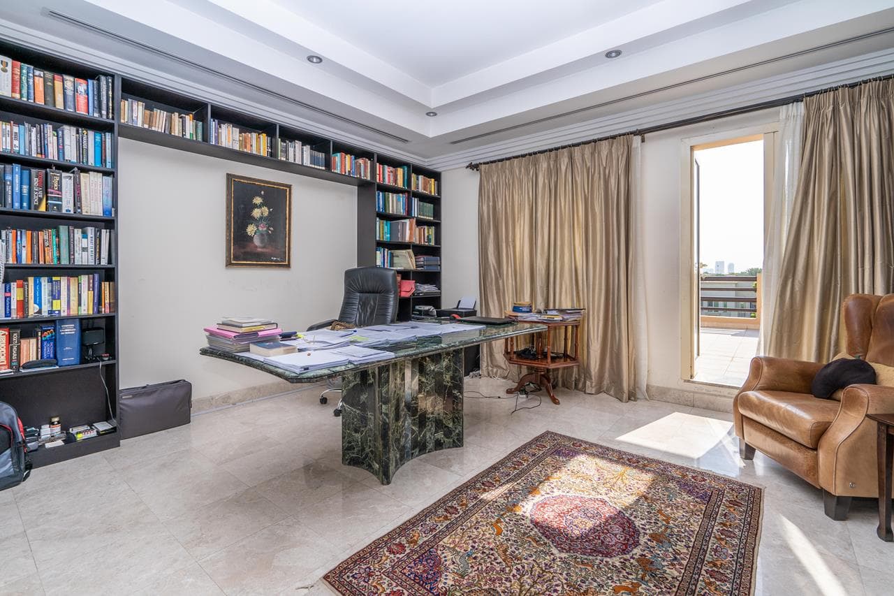 Villa_at_Hattan_The_Lakes_Dubai