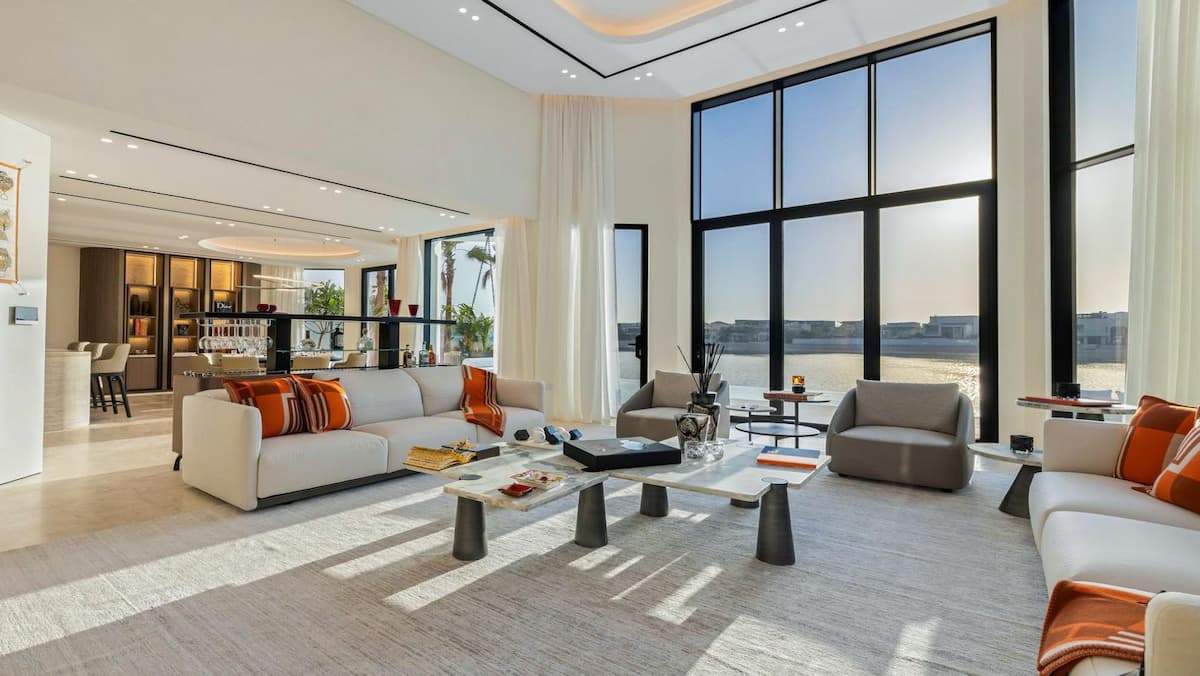 Monthly Rent Arrives in the UAE