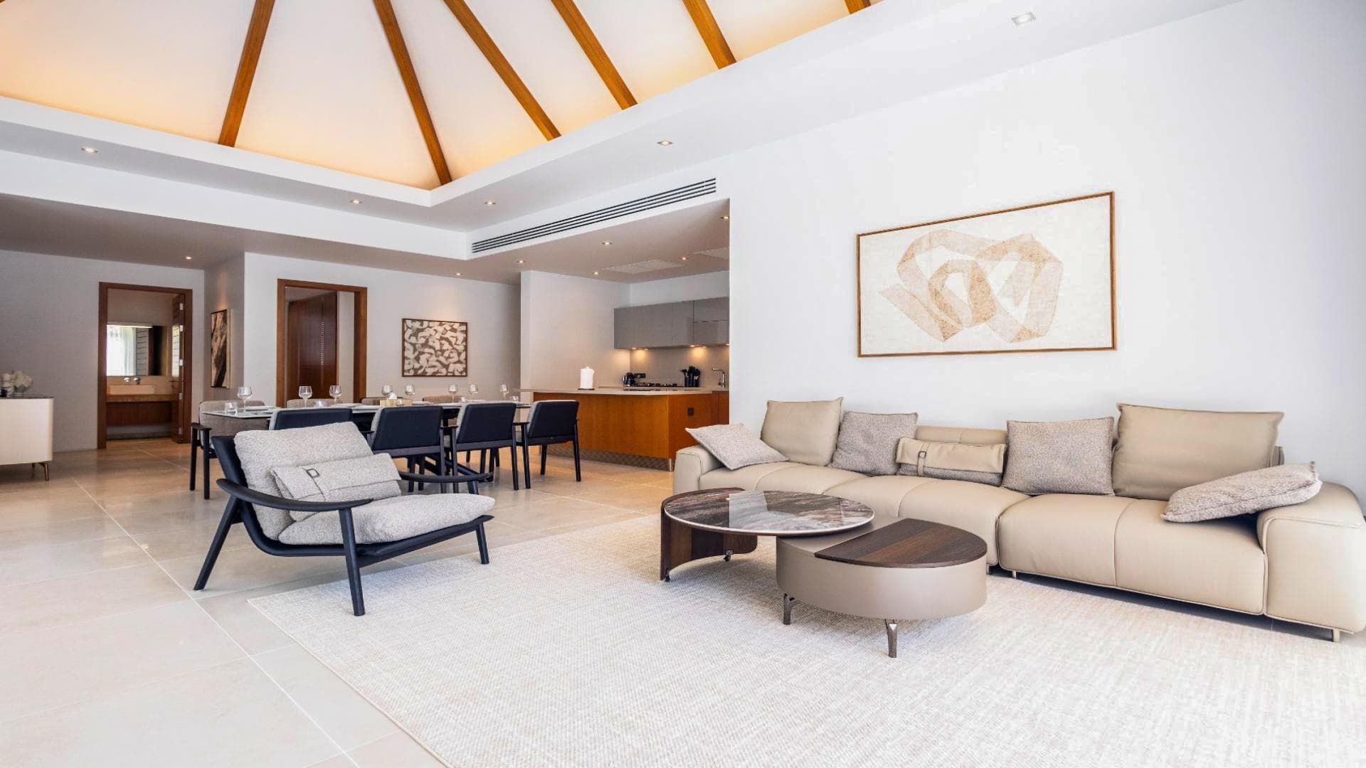 Anchan Flora: Why This 4-Bedroom Phuket Villa Captures Bang Tao Luxury Lifestyle - 23 April 2026 - 12