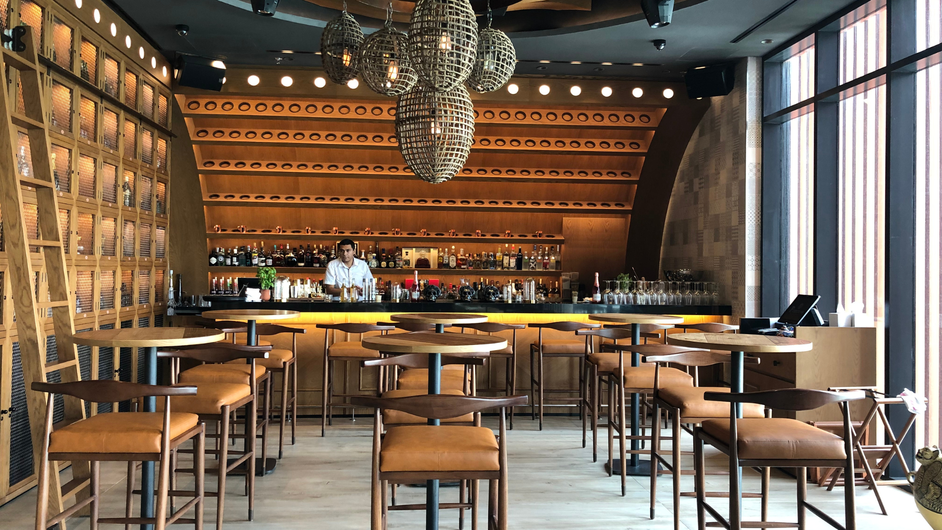 Best Restaurants on Bluewaters Island