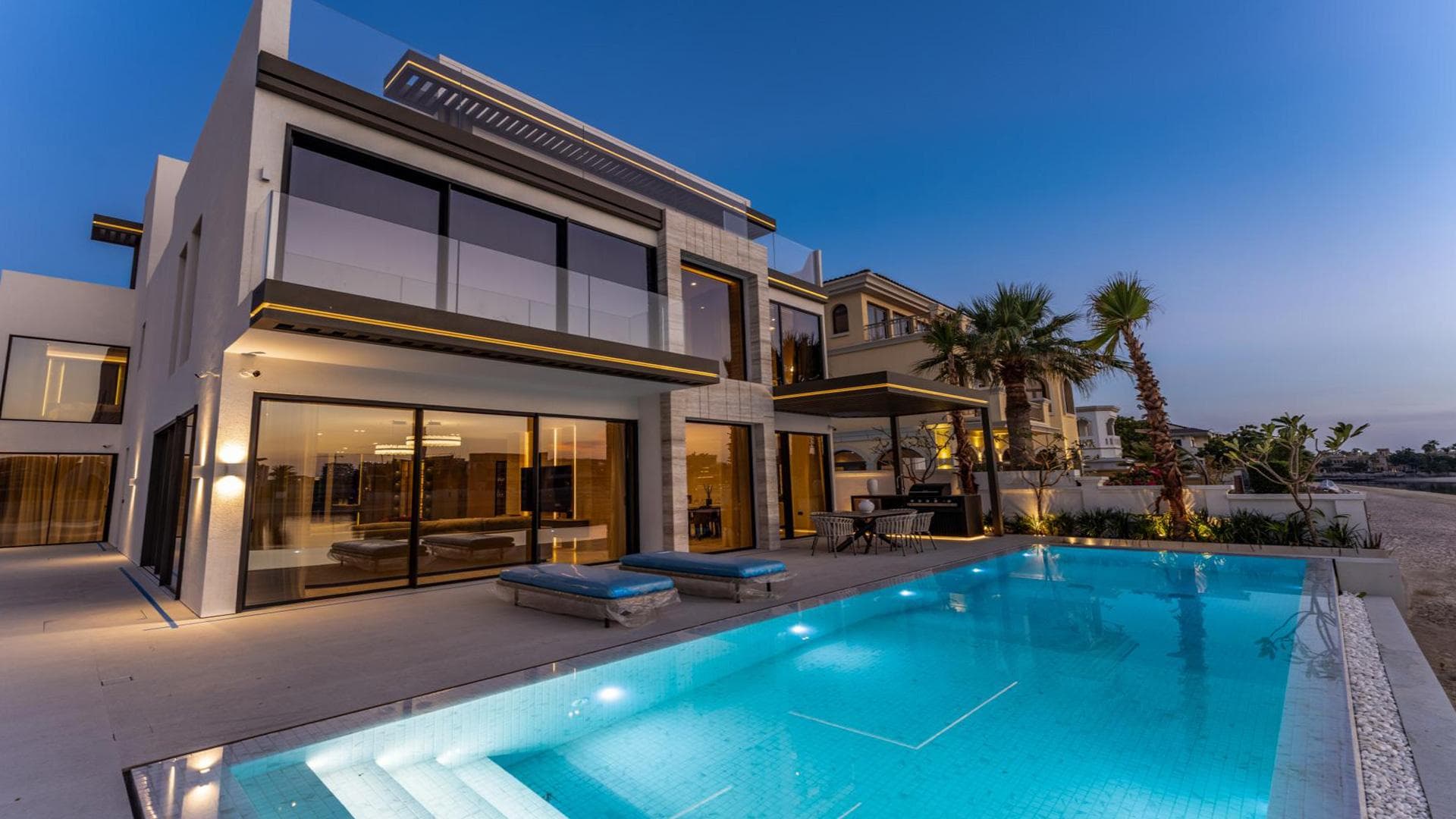 Palm Jumeirah: Luxury Hotels & Iconic Living - 9 July 2025 - 25