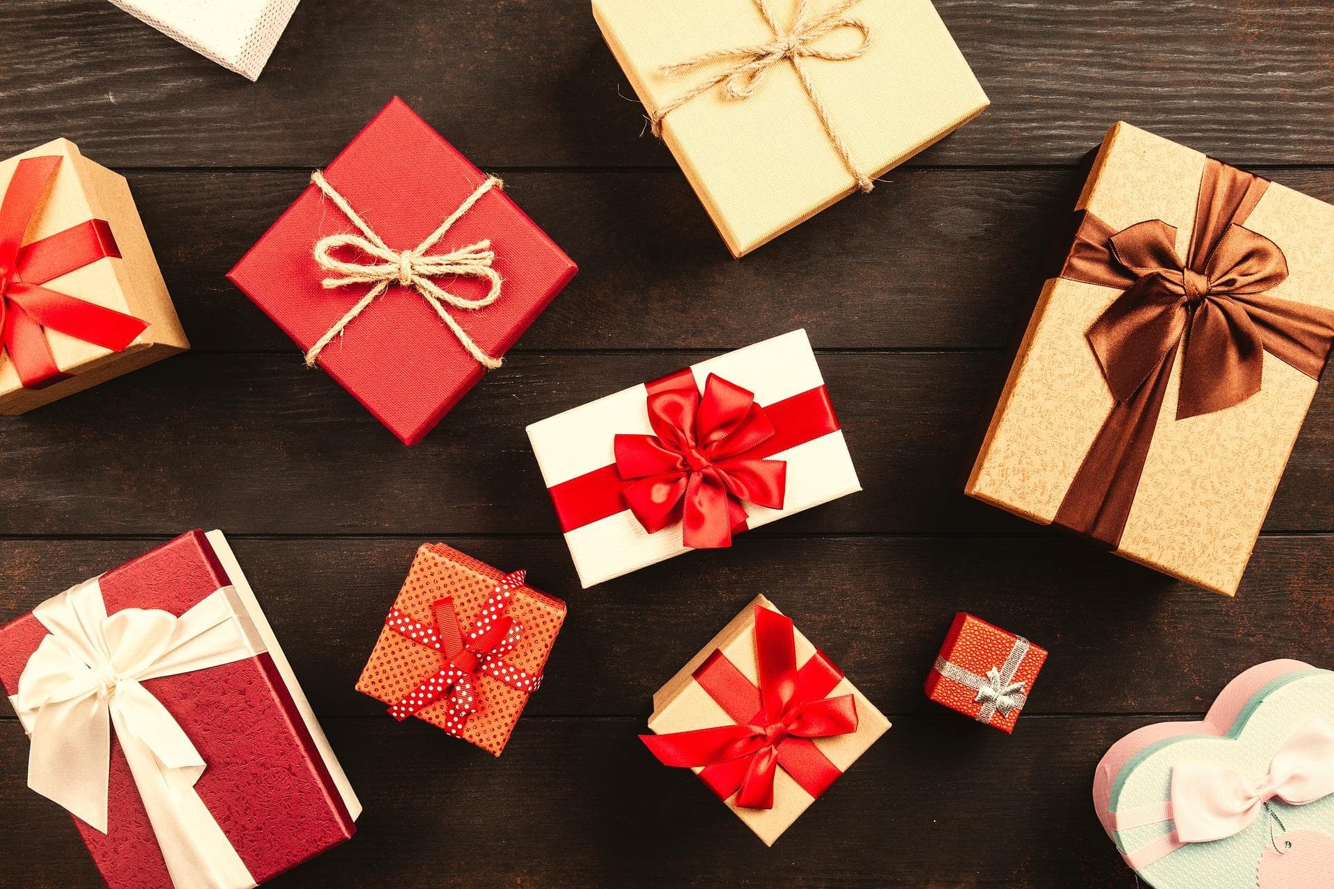 10 Best Luxury Christmas Gift Ideas