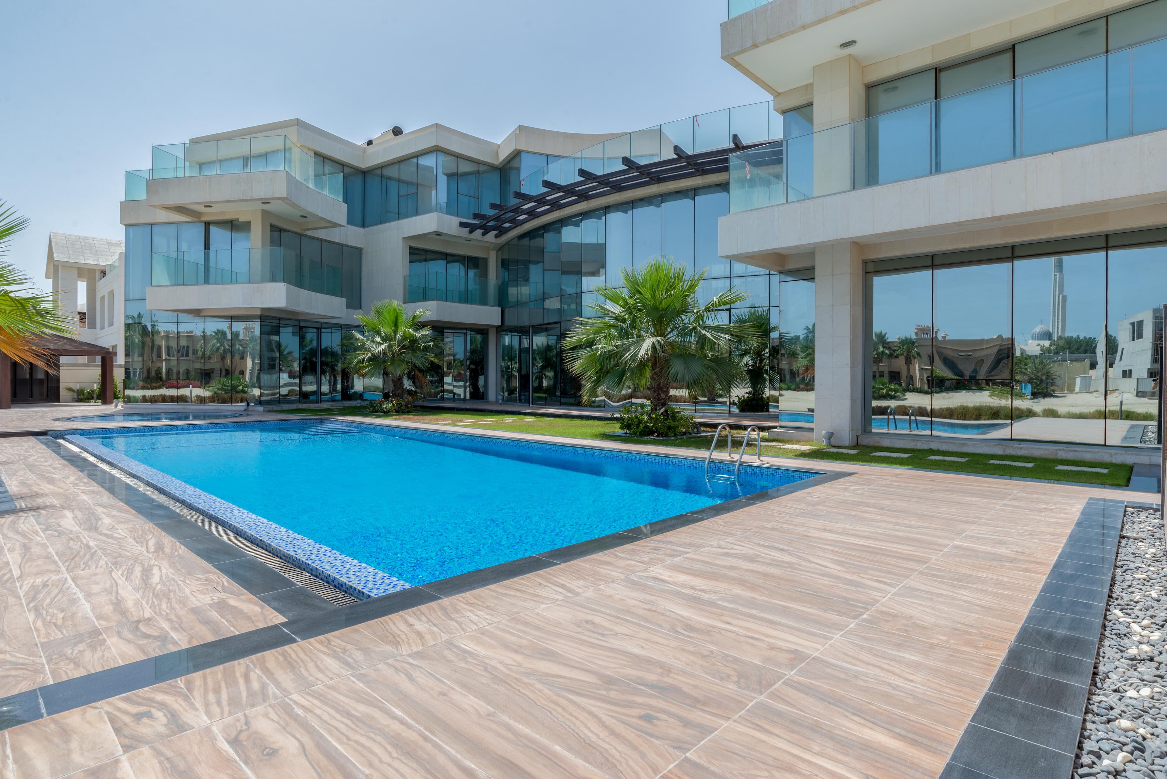 Property Tour: Stunning Contemporary Villa on J Frond, Palm Jumeirah