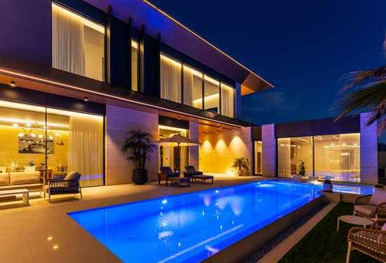 Unlock Prestige: Advertise Your Exclusive Listing on LuxuryProperty.com