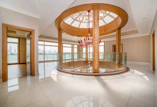 Property Tour: Pearl Jumeirah Villa