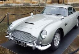 The 10 Best Classic Cars in the World
