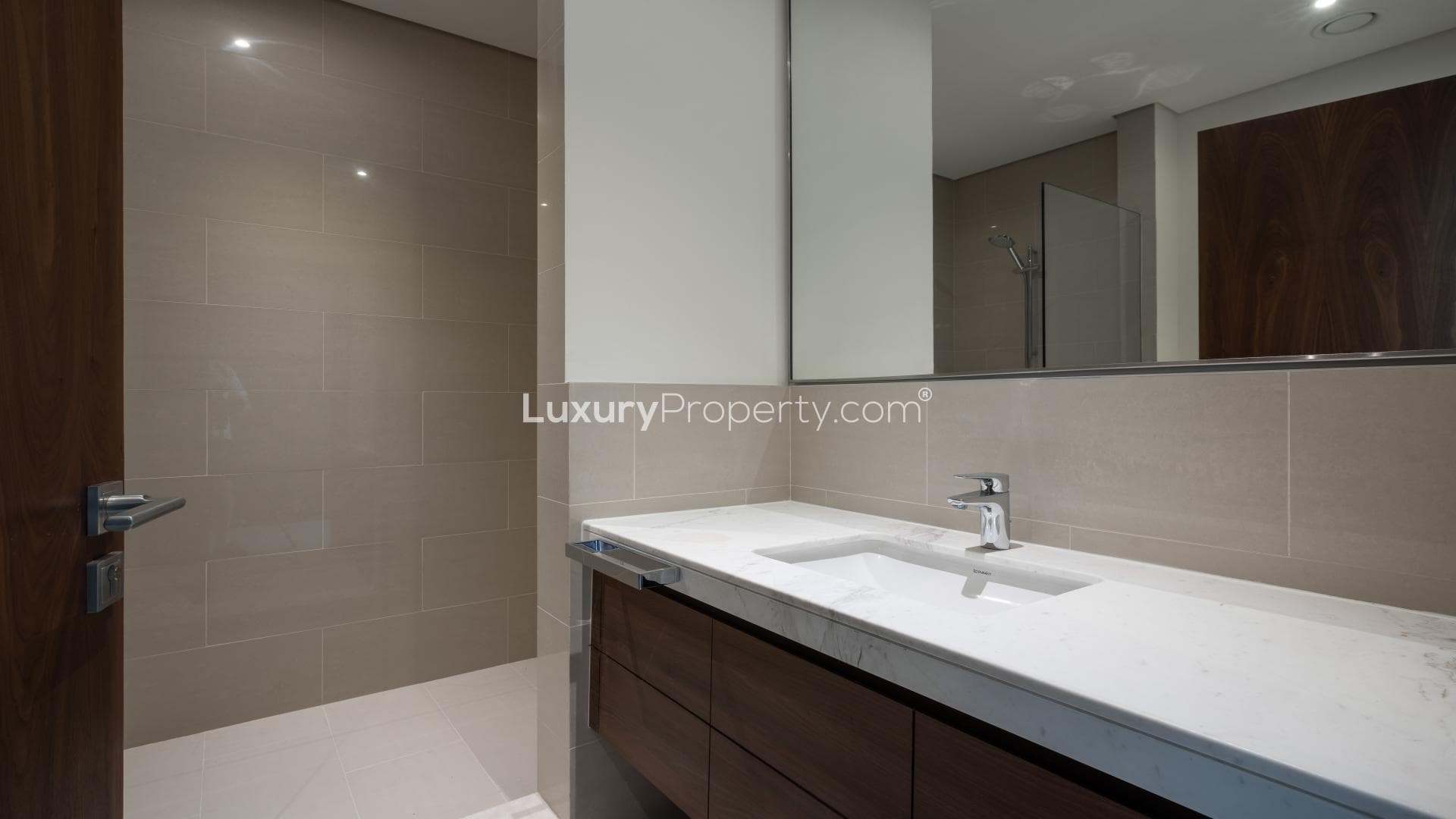 5 Bedroom  For Rent  Lp15697 1cdb3db6feedff00.jpg
