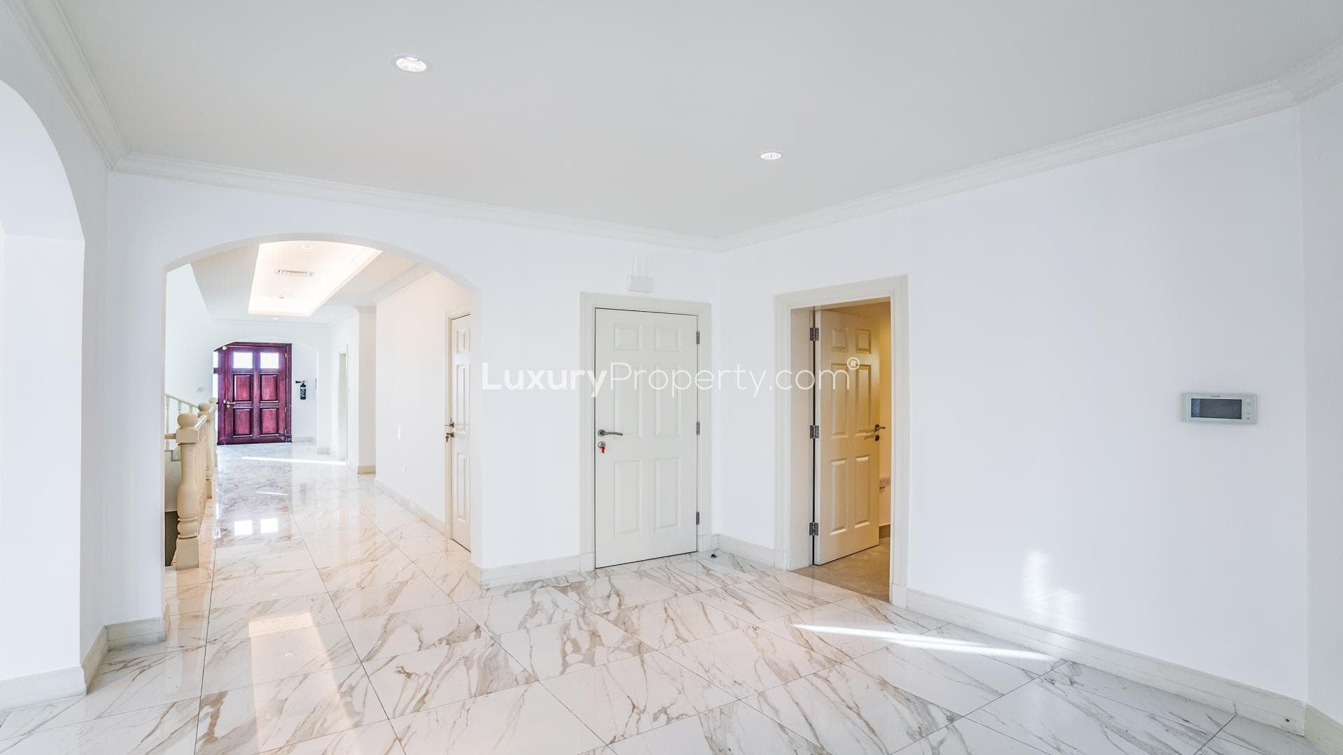 5 Bedroom  For Rent Fire Lp15535 Ca5340c37b4f800.jpg