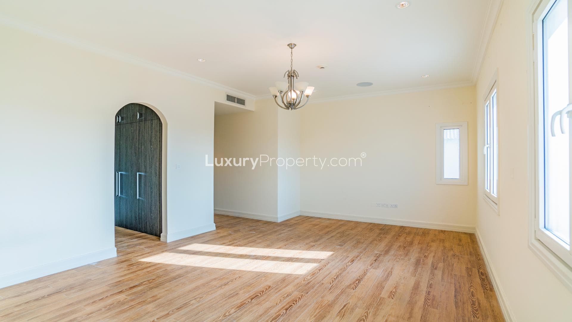 5 Bedroom  For Rent Fire Lp15536 Afcace58b6ec100.jpg