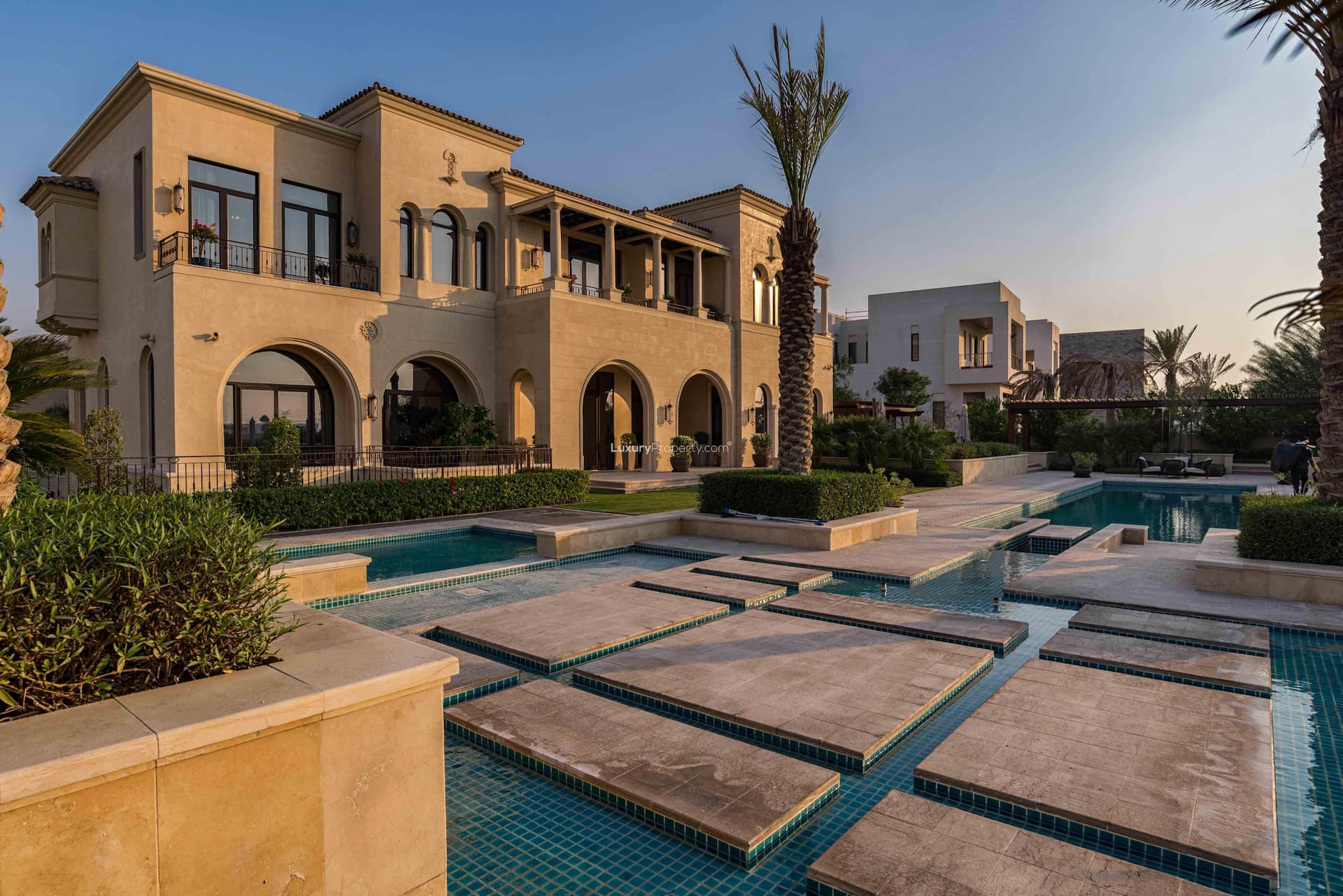 Luxury Property Dubai Hills Villa 2 Dubai 17 2.jpg