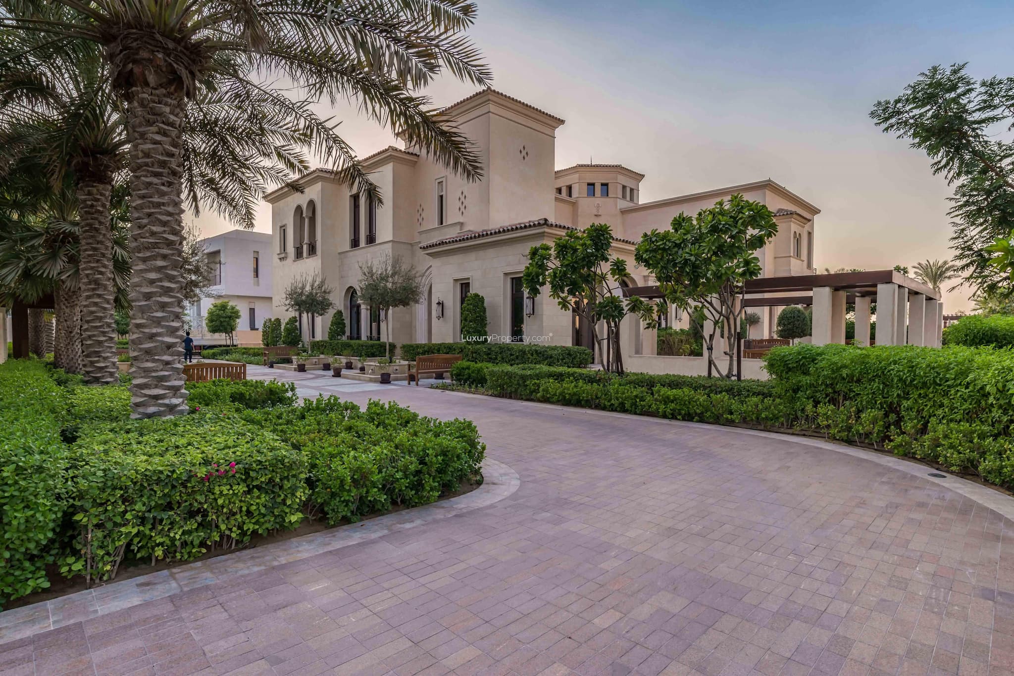 Luxury Property Dubai Hills Villa 2 Dubai 20 2.jpg
