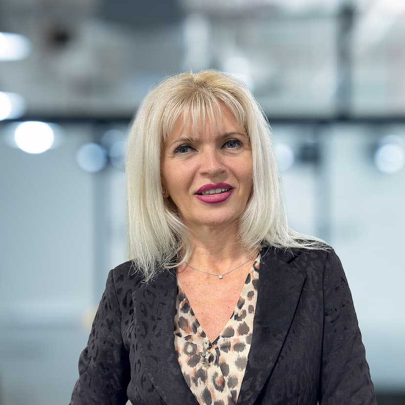 Michaela Grosu - Private Client Advisor | Luxury Property