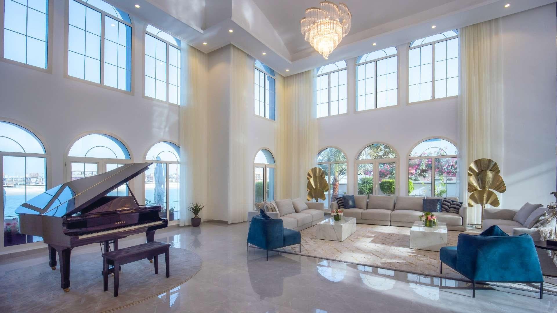 11 Bedroom Fully Furnished Signature Villa on The Palm