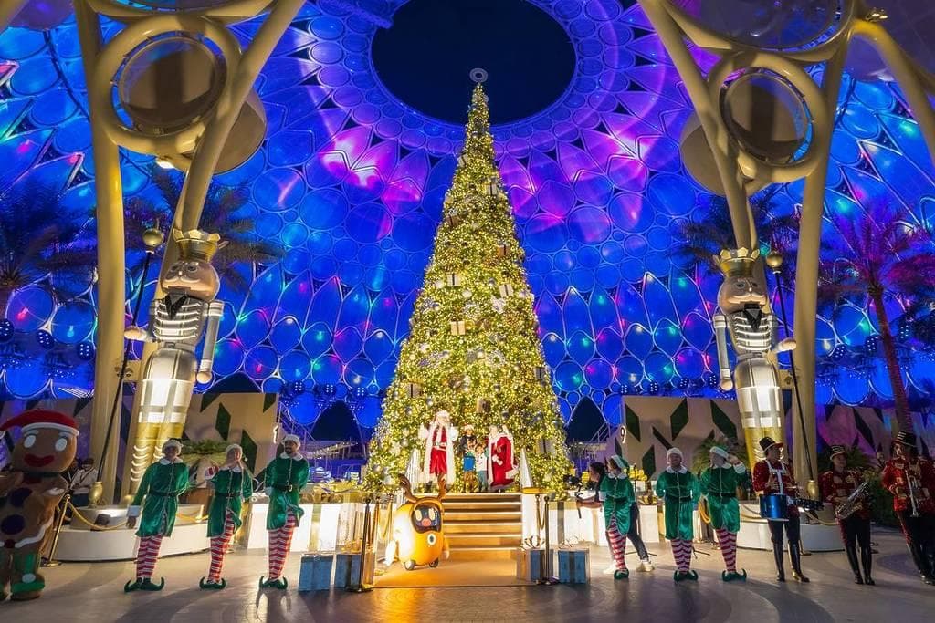 Dubai’s Festive Glow - 25 November 2025 - 0